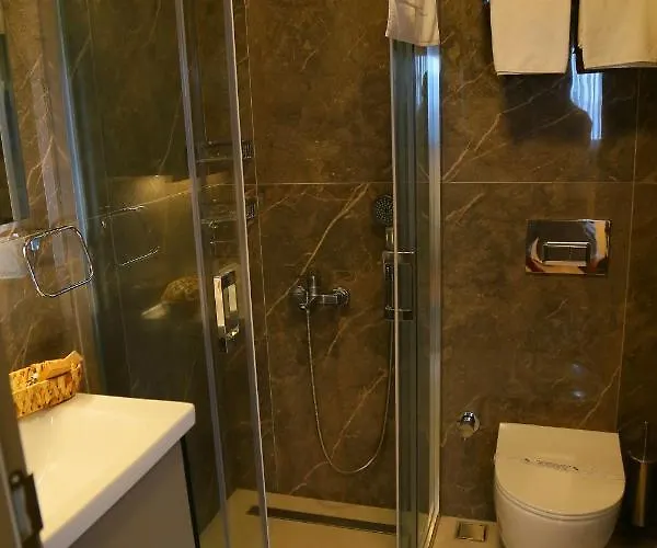 Senyildiz Hotel İzmir