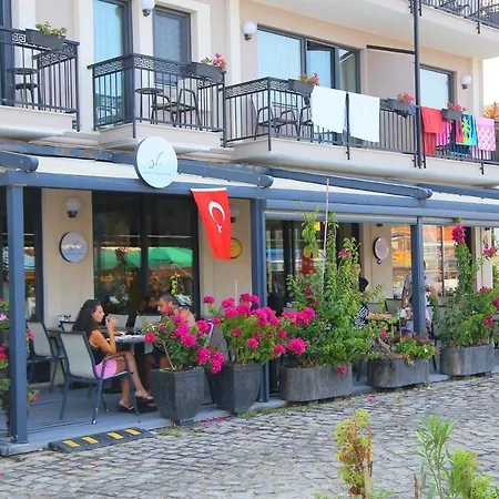 Otel şenyıldız İzmir